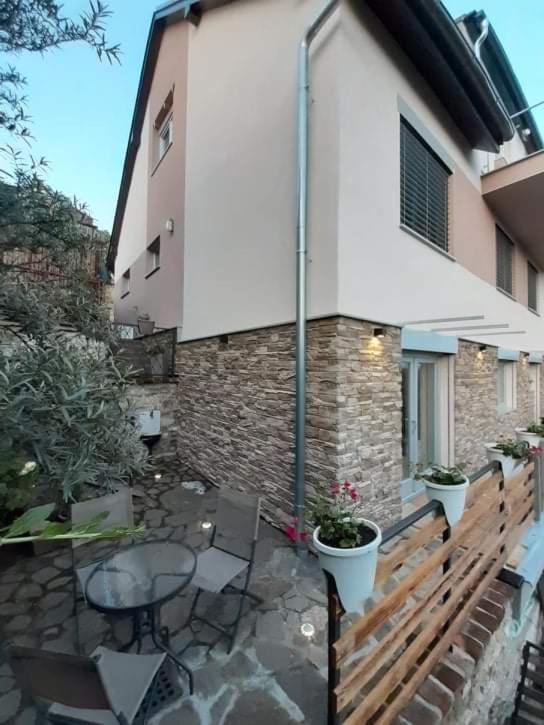 Apartment Adela Hluboká nad Vltavou Zewnętrze zdjęcie